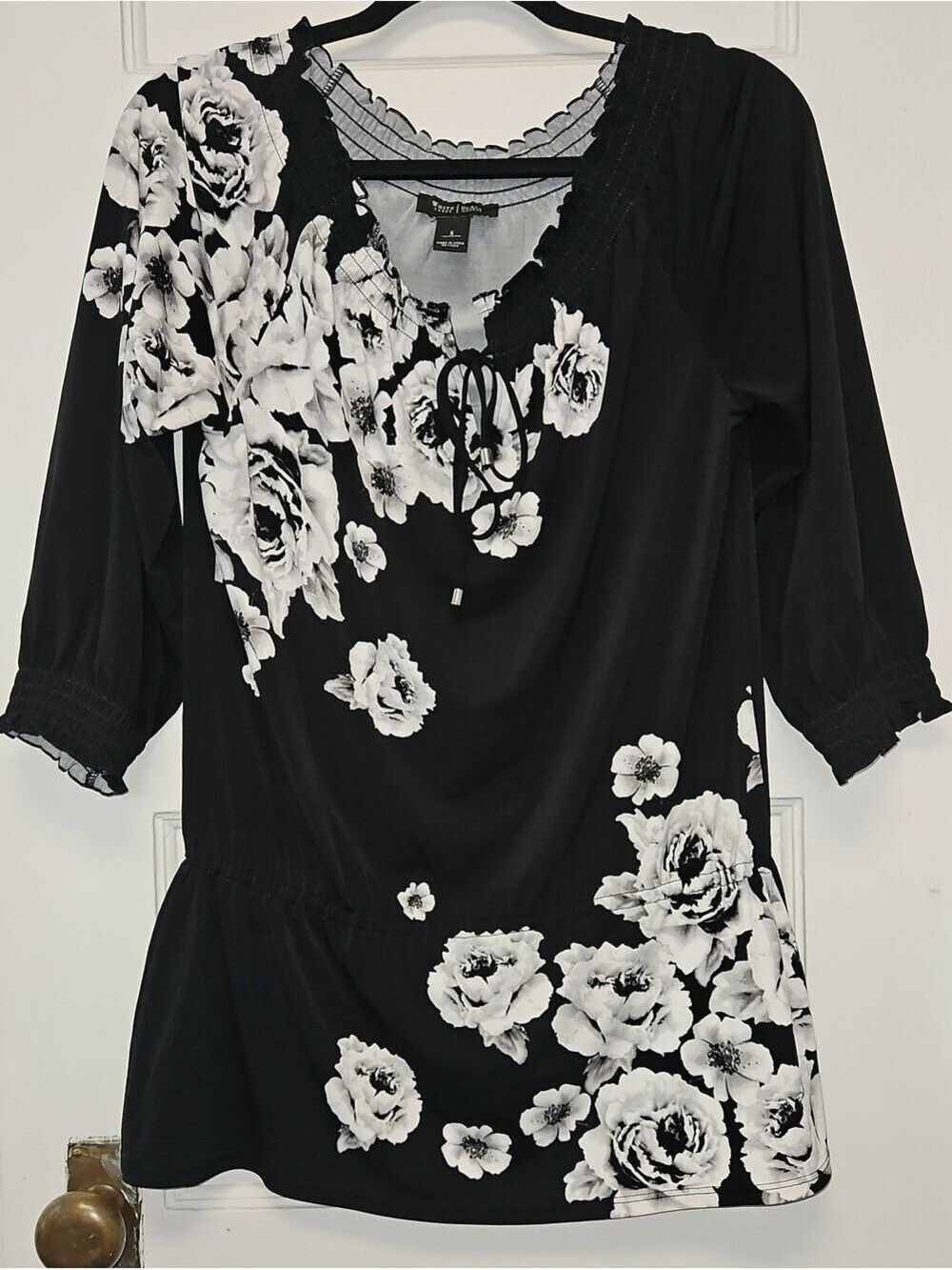 White House Black Market Floral Peasant Blouse – Size S